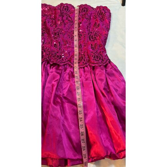 VTG 90s Hot Pink Sequined Embroidered Satin Bubble Hem Mini Party Dress 13/14 - Picture 4 of 7